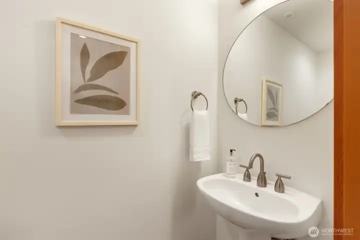 The guest powder room. The guest powder room.