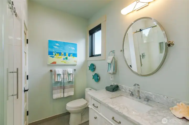 2nd bathroom upstairs 2nd bathroom upstairs