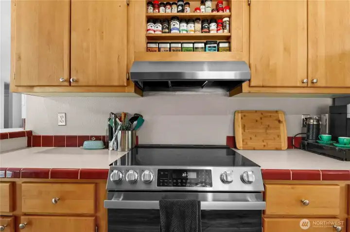 Spice rack and nice stainless steel appliances