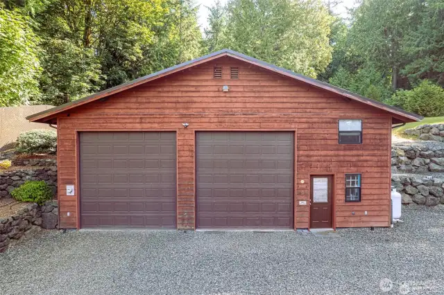This amazing 40' X 40' custom shop has two 12' tall, insulated garage doors allow access for your large trailer, boat, More to follow...