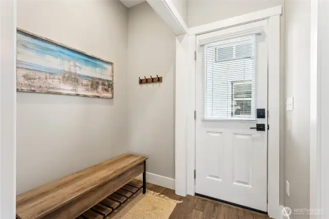 Side door entry with bench