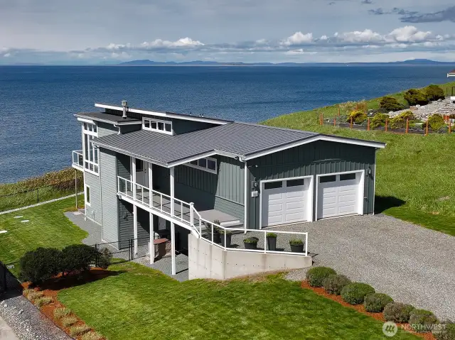 60Ft of medium bank waterfront.