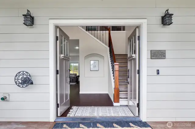 Such a spacious entryway