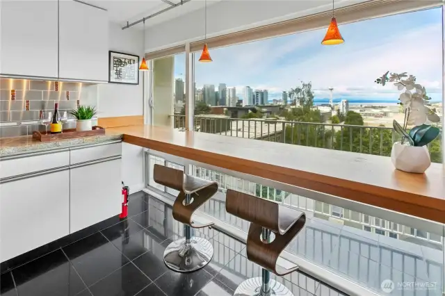 A clever eating bar and WFH area with a view.