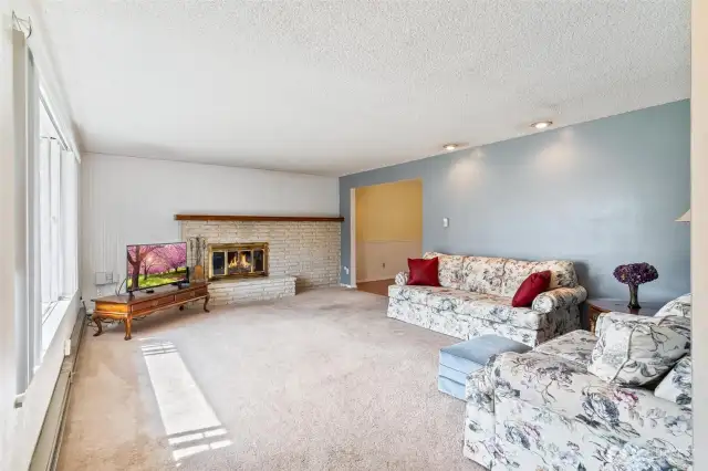 Entrance into living room