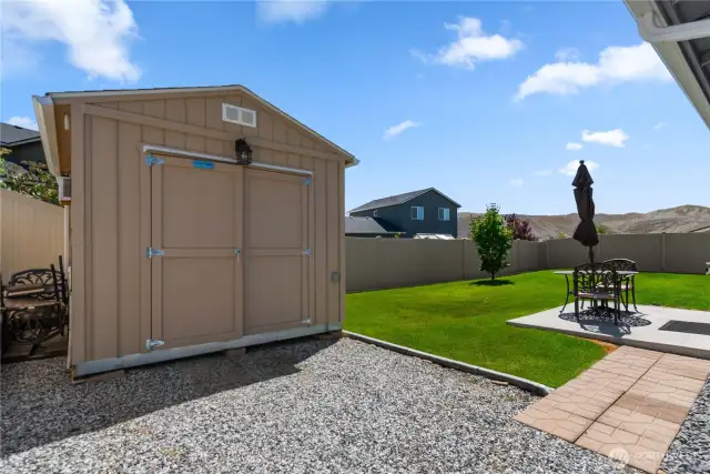 Huge shed w/electricity, heated and AC.
