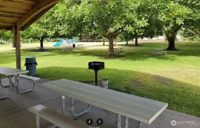 Picknik tabels and grill
