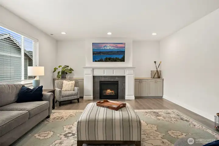 This room has so much wall space for your larger furniture.