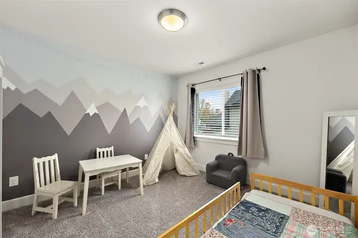 Bedroom #4. So cute!