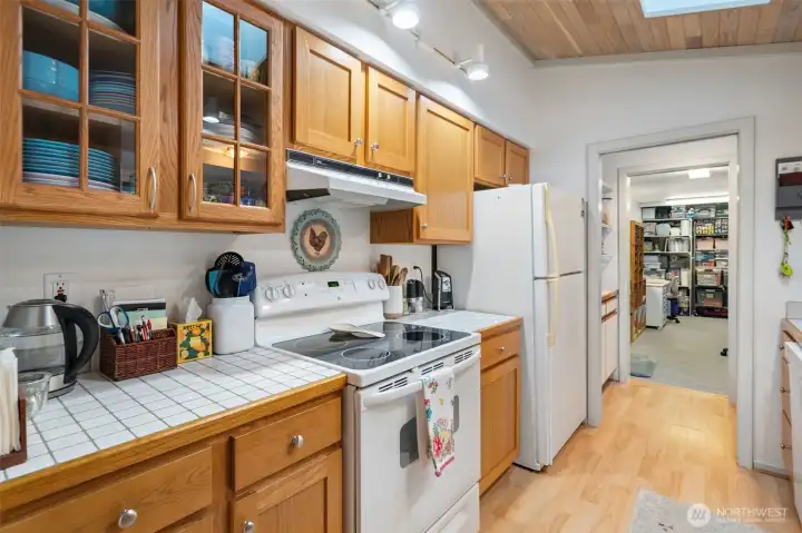 Kitchen w/walk-through pantry to office/craft room.
