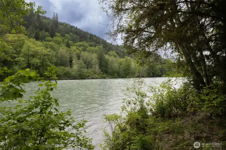 Beautiful River for fishing or relaxing