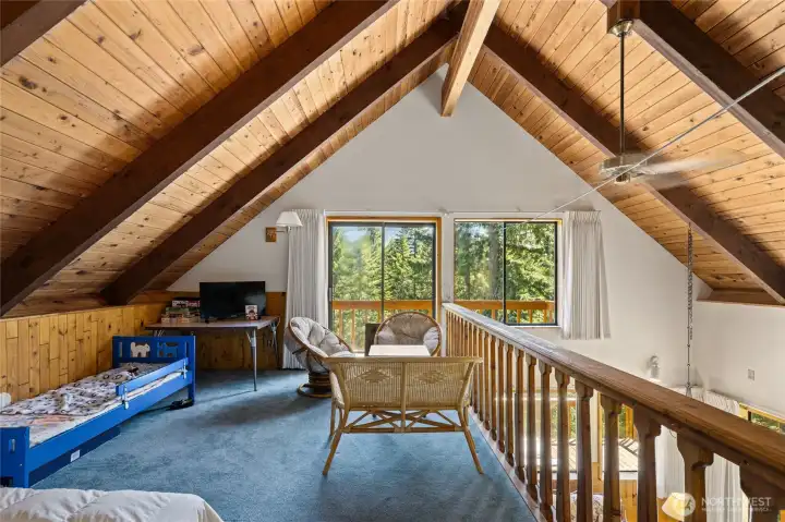 Big Loft!