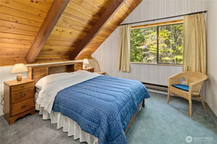 Upstairs bedroom 1