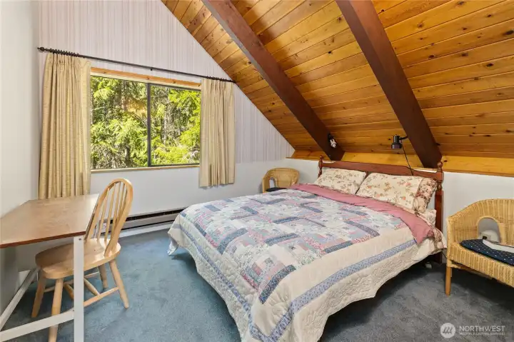 Upstairs bedroom 2