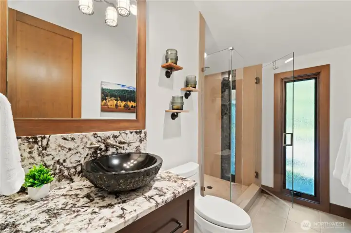 Main-3/4 Bath Main-3/4 Bath