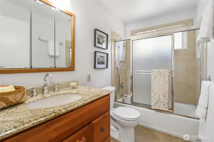 Upstairs full bathroom. Upstairs full bathroom.