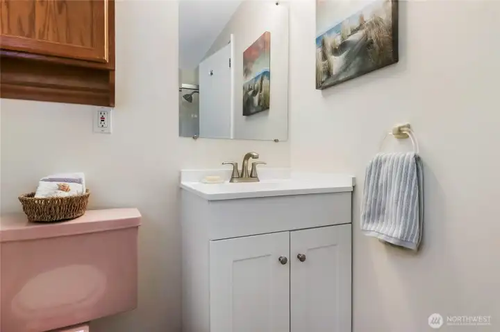 New vanity in downstairs full bathroom. New vanity in downstairs full bathroom.