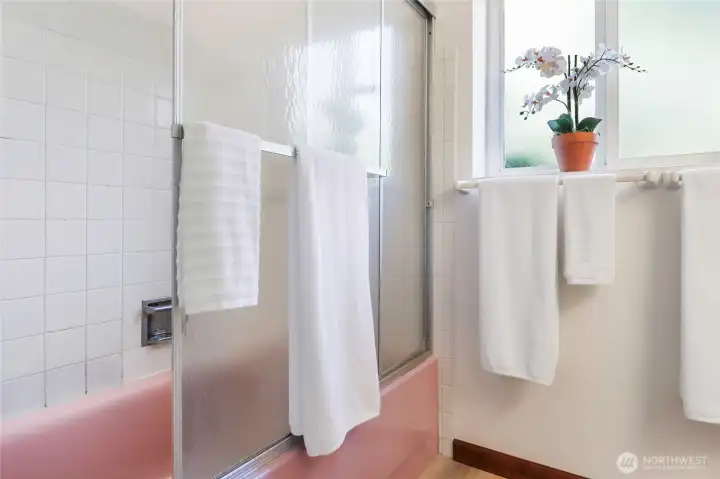 Insulated windows throughout home. Insulated windows throughout home.