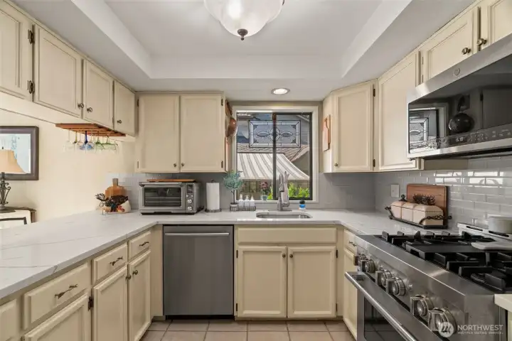 Fabulous Chef's kitchen with stainless steel appliances Fabulous Chef's kitchen with stainless steel appliances