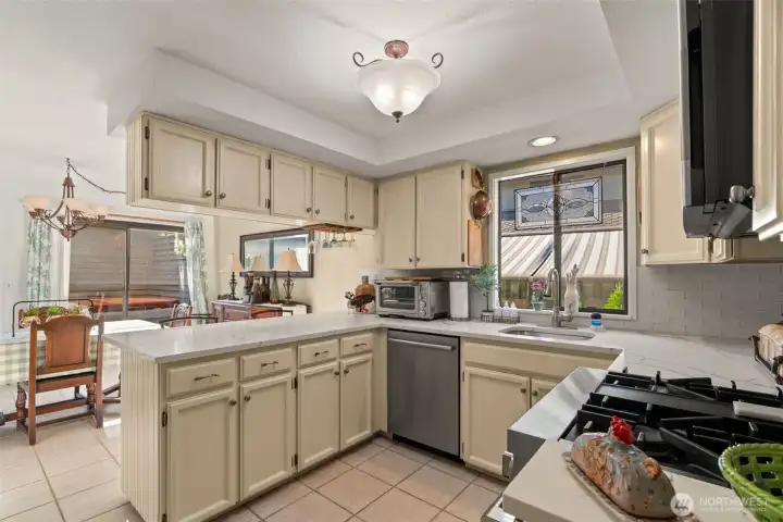Host unforgettable gatherings in the open-concept dining and kitchen areas Host unforgettable gatherings in the open-concept dining and kitchen areas