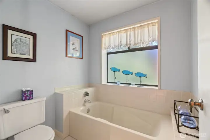 Upper level primary bath Upper level primary bath