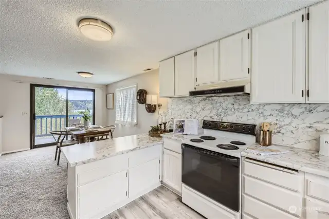 This kitchen has plenty of storage space, too!