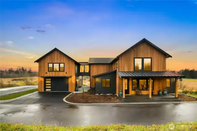 Welcome to 723 E Axton Rd!