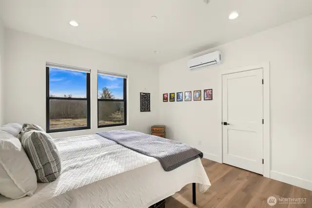 Main house upper bed
