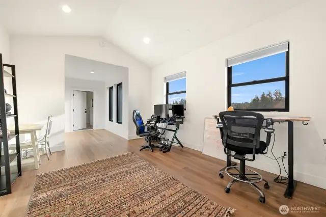 Office/flex space