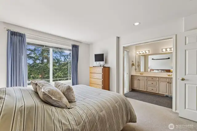 Primary suite