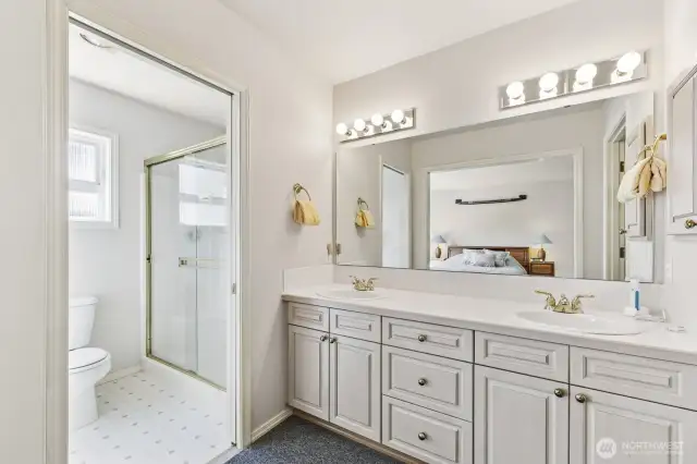 Primary suite bath