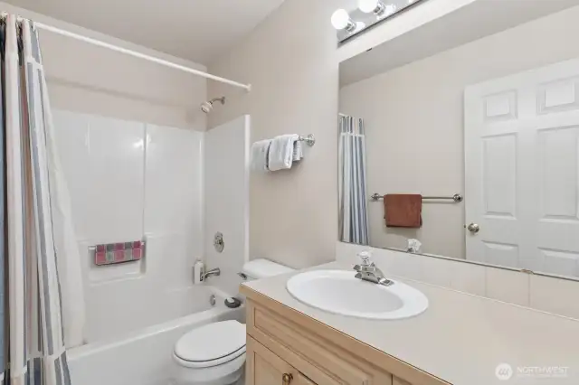 Upstairs full bath