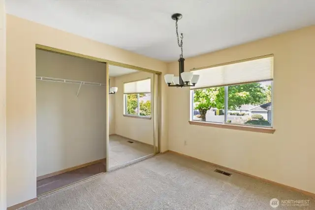 2nd bedroom