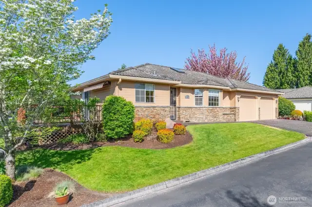 Incredible corner lot