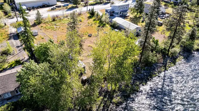 .7 Acres for lots of room to build and have privacy