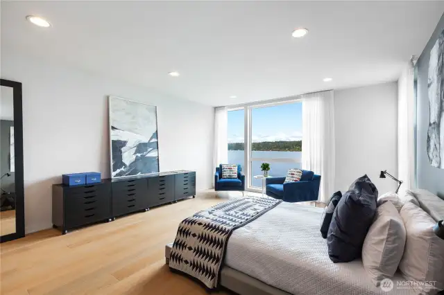 Primary suite