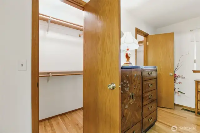 Walk-in closet 1 (Primary bedroom)