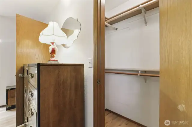 Walk-in closet 2 (Primary bedroom)