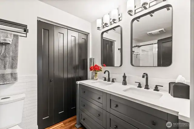 Primary en suite Bathroom
