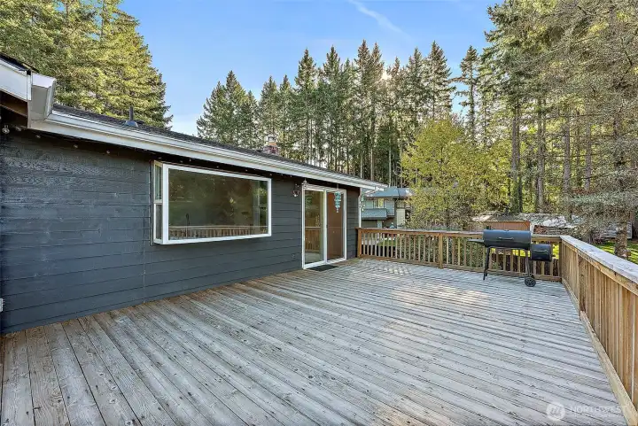 Great size deck for entertaining.