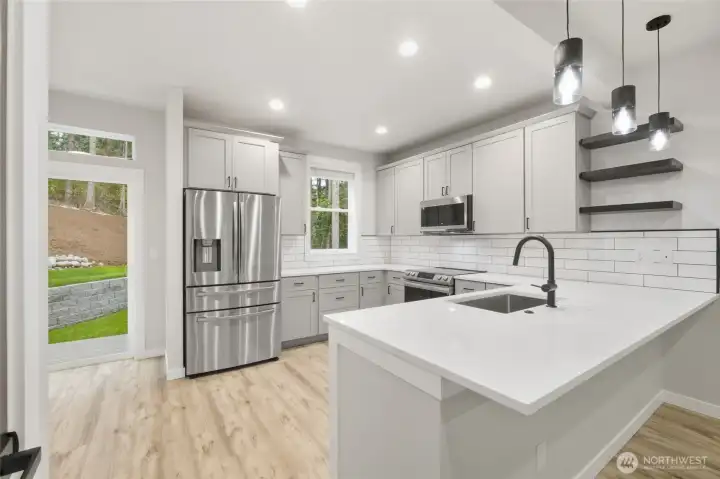 Quartz countertops Modern lighting