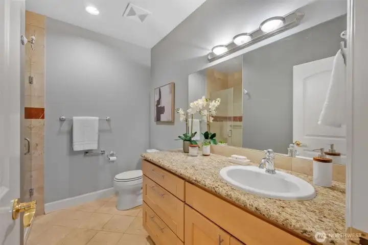 3/4 bath off kitchen