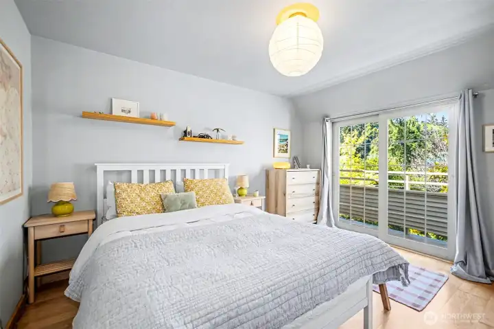 Primary suite with balcony