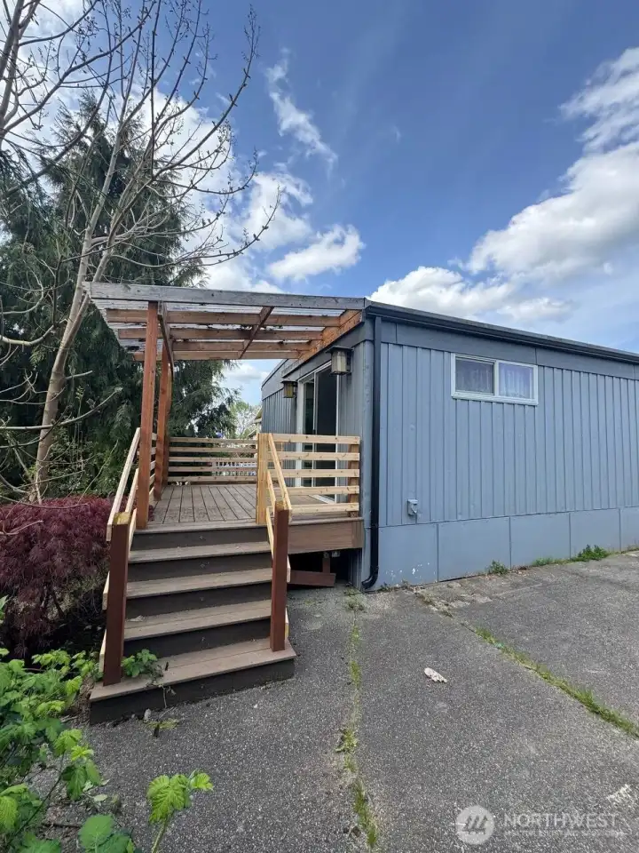 Deck/Balcony