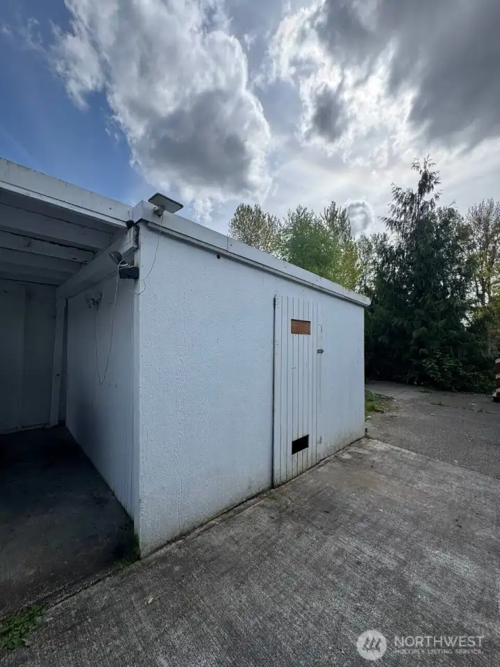Shed