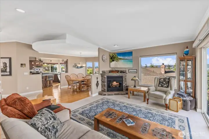 Hardwood floors in dining area and kitchen Hardwood floors in dining area and kitchen
