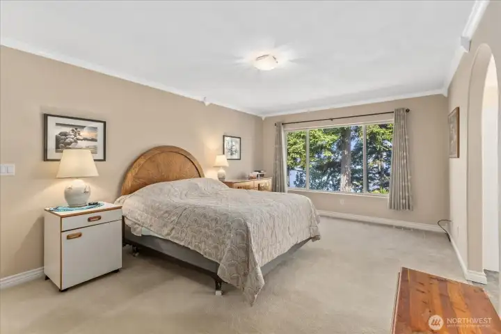 Good size room for king size bed. Good size room for king size bed.