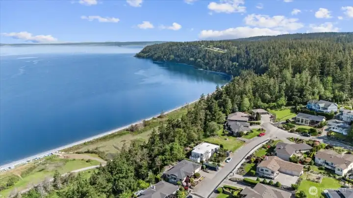 Onamac beach is a real plus with boat launch, and r.v. Parking for over night guests. Onamac beach is a real plus with boat launch, and r.v. Parking for over night guests.