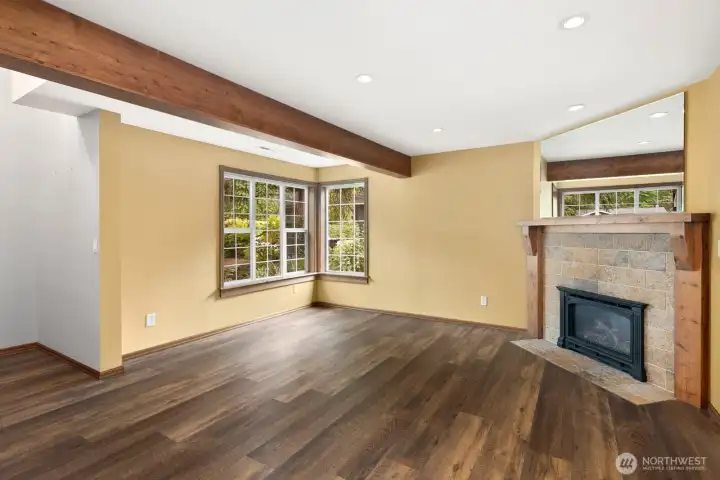 family room w/ gas fireplace