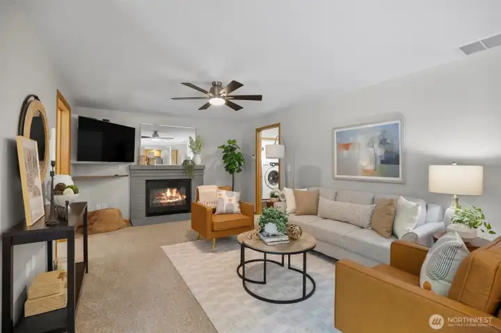 Den/ Family Room Den/ Family Room
